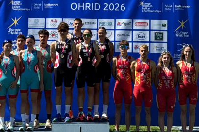 İzmirli sporcular gümüş madalya ile döndü