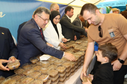 Trabzon’da 3 bin kişiye aşure ikramı