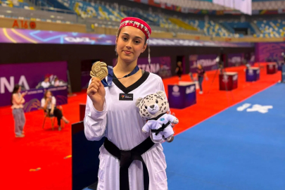 Trabzonlu taekwondocu Aybike Futtu Kazakistan’da altın madalya kazandı