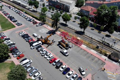Sakarya’da tarihi gün Dev vinçlerin kurulumu başladı