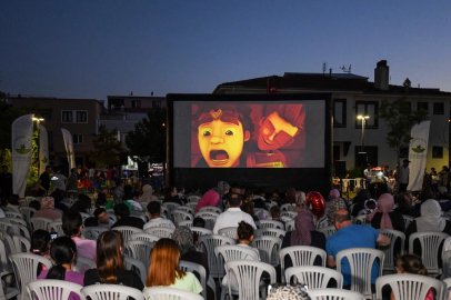 Bursa Osmangazi'de çocuklara ücretsiz sinema keyfi