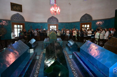 Bursa Yıldırım'da Sultan Çelebi Mehmed dualarla anıldı