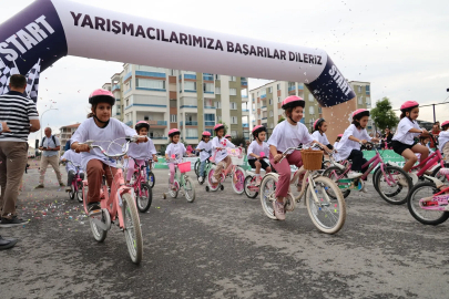 Bisiklet yarışı nefes kesti
